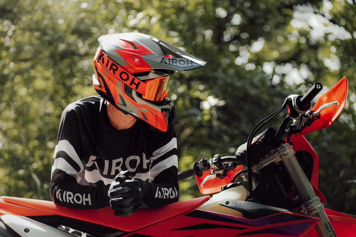 AIROH presenta il nuovo Twist 3 (2)