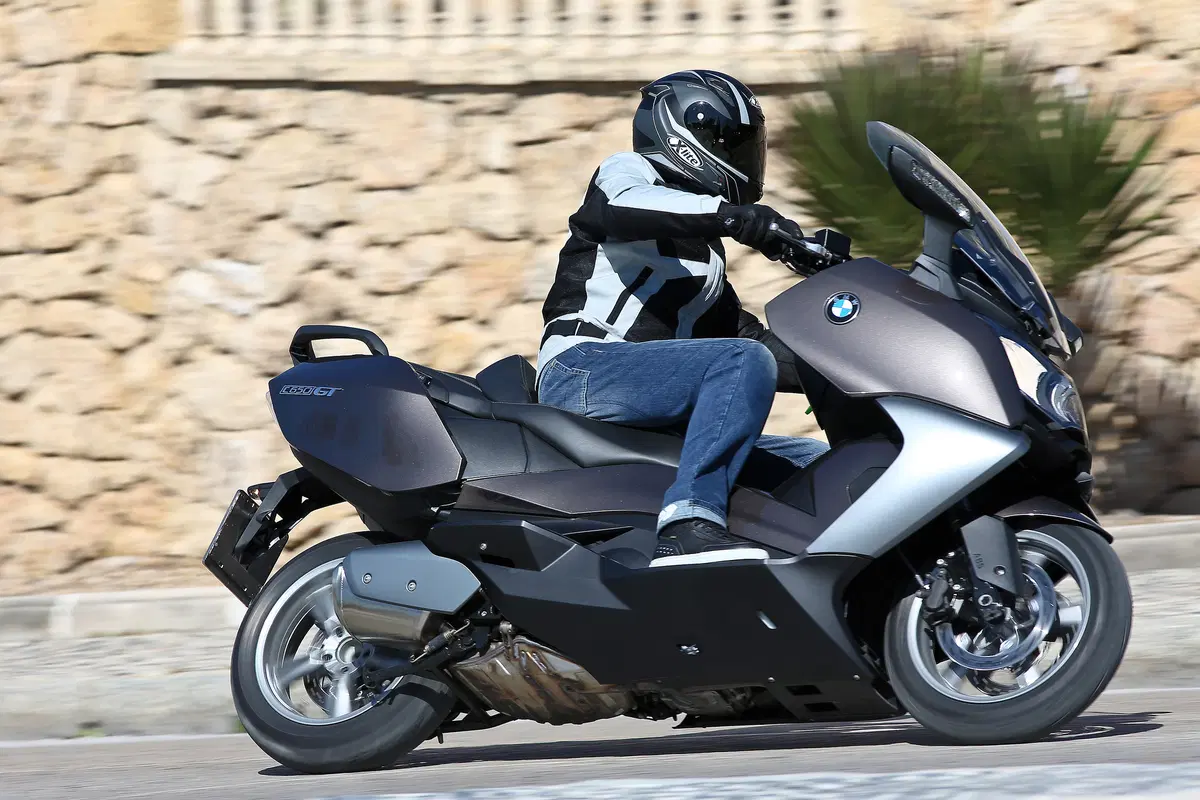 BMW e Moto.it in viaggio con gli Eroi dei 5 mondi (8)