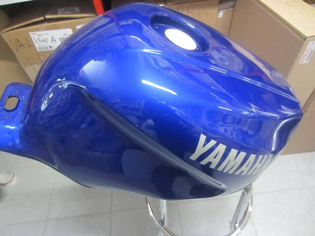 SERBATOIO YZF 600 R THUNDER CAT Yamaha (2)
