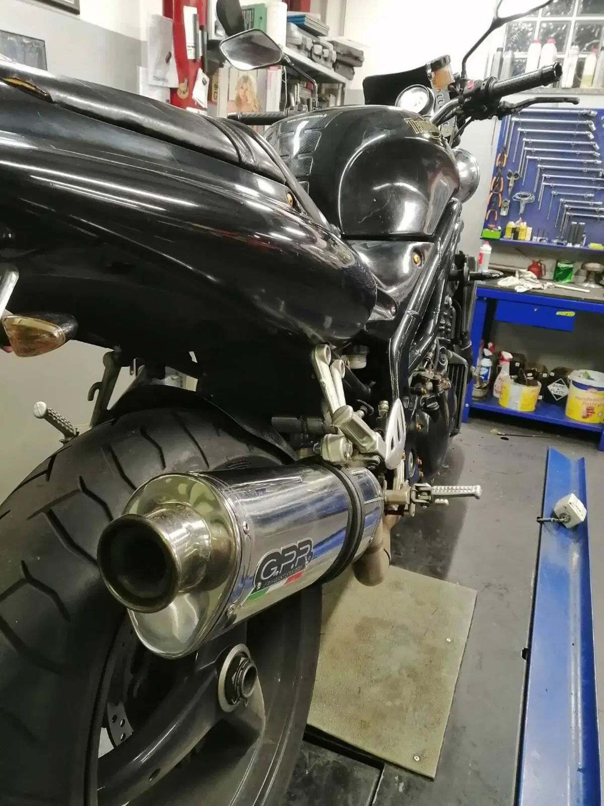 Triumph Speed Triple 955 (1998 - 01) (2)