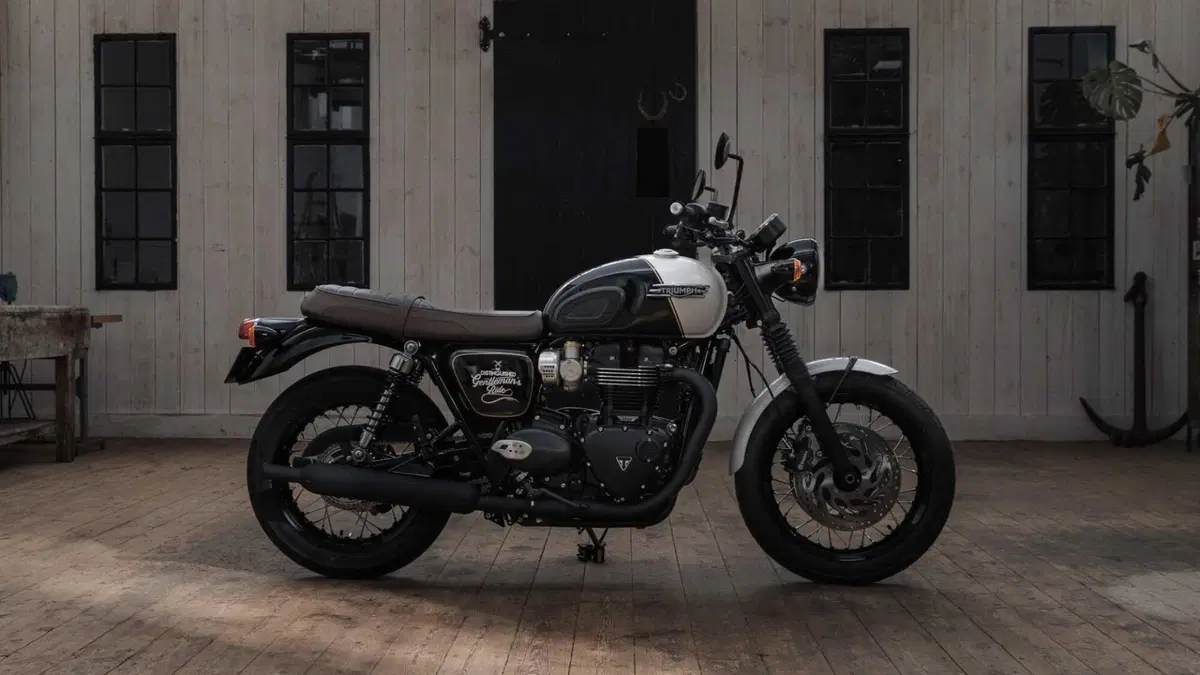 Triumph Bonneville T120 Bonneville T120 Black DGR Limited Edition (2023) (3)