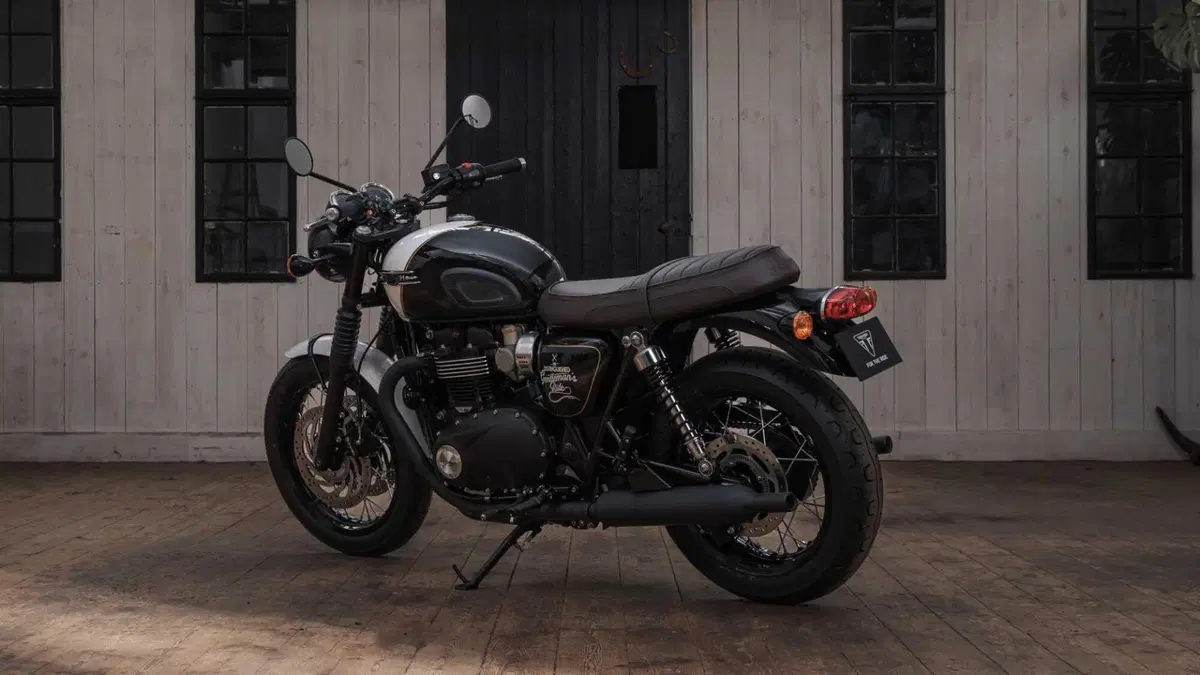 Triumph Bonneville T120 Bonneville T120 Black DGR Limited Edition (2023) (5)
