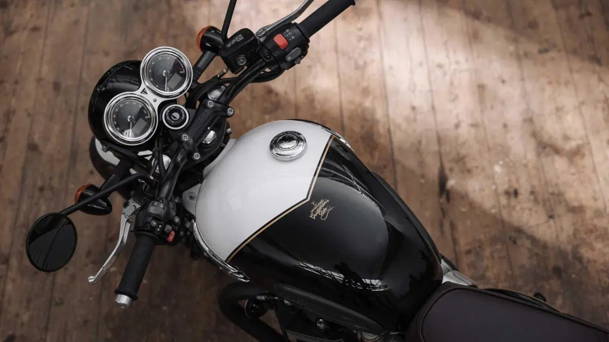 Triumph Bonneville T120 Bonneville T120 Black DGR Limited Edition (2023) (7)