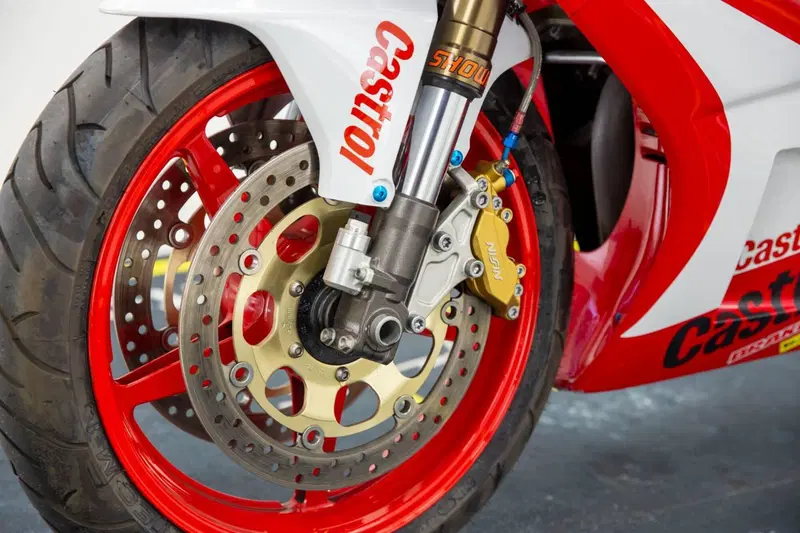 Honda VTR 1000 SP-1 (2000 - 01) (17)