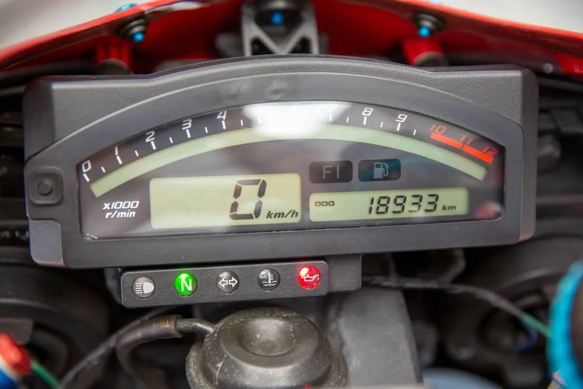 Honda VTR 1000 SP-1 (2000 - 01) (19)