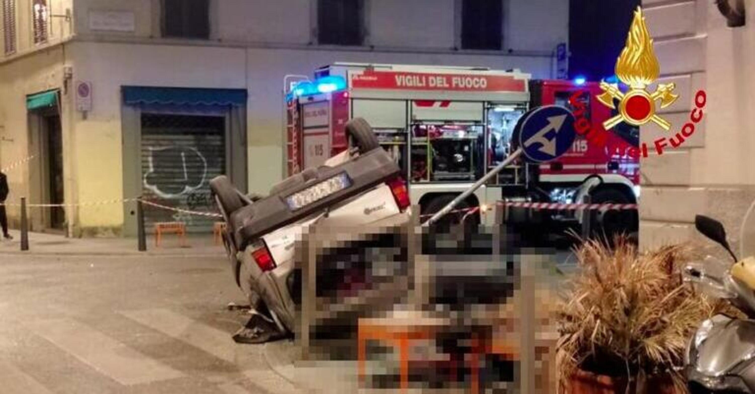Firenze, incidente fatale tra un&#039;auto e una moto in via Gioberti