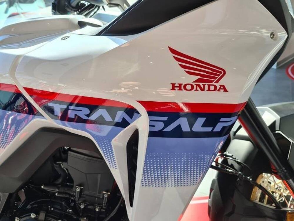 Honda Transalp XL750 (2023 - 24) (2)