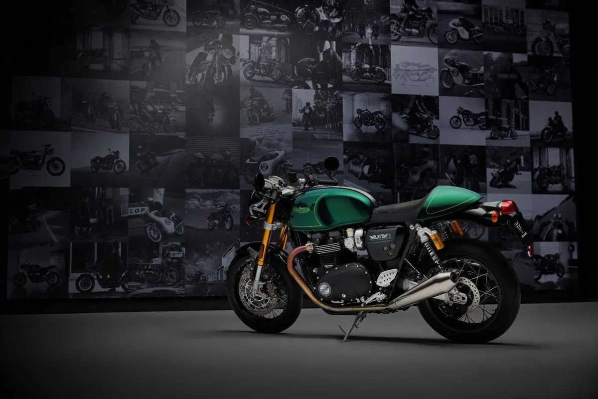 La Thruxton si prepara all'uscita di scena. Ecco la Final Edition (6)