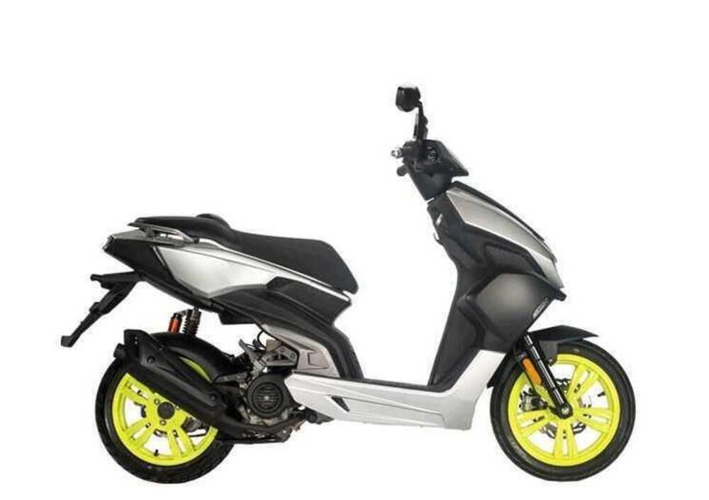 TNT Streetmax 50 (2023 - 24)