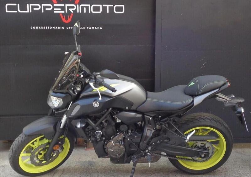 Yamaha MT-07 (2018 - 20), prezzo e scheda tecnica 