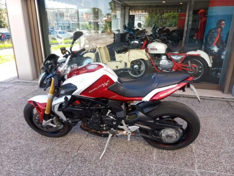 MV Agusta Brutale 800 RR (2015 - 16)