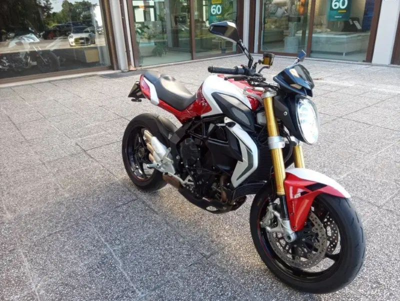 MV Agusta Brutale 800 RR (2015 - 16) (4)