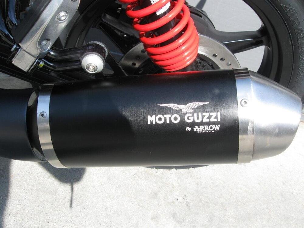 Moto Guzzi V7 Special Edition (2022 - 24) (4)