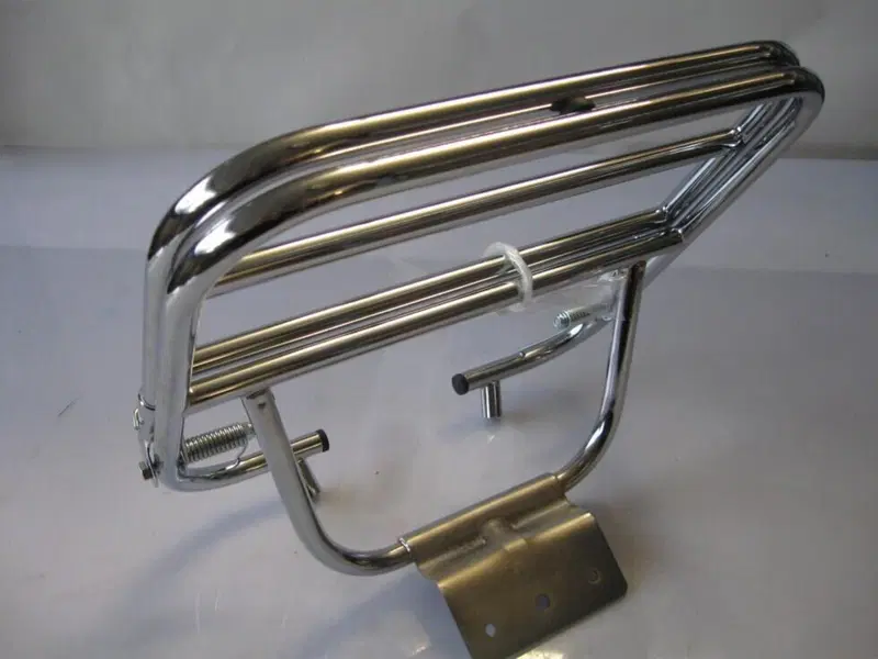 portapacchi post. cromato Vespa Rally/Sprint/ GT Piaggio (2)