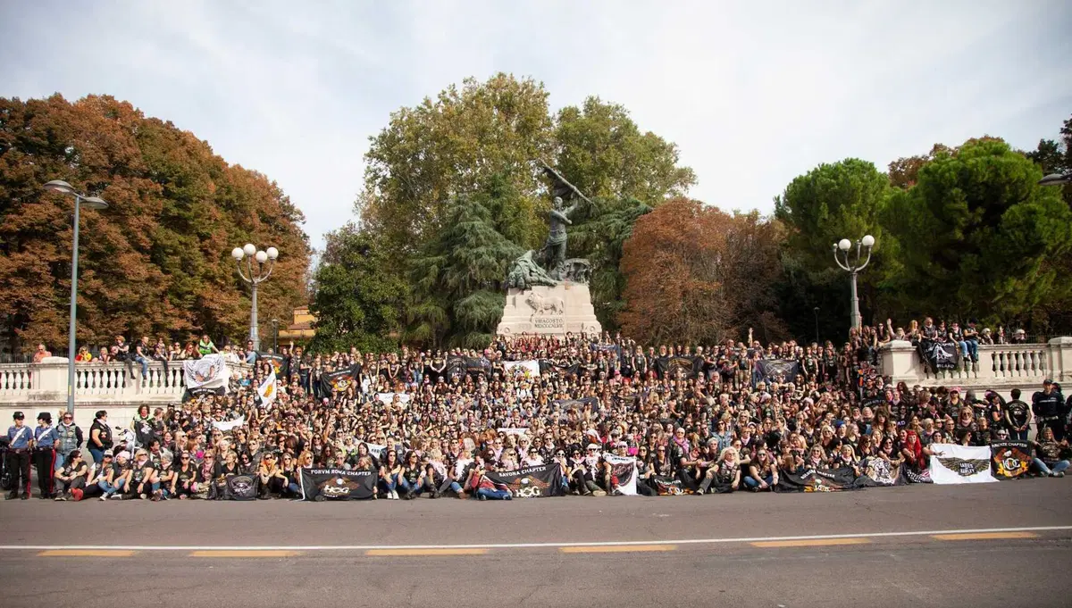 800 Ladies of Harley a Bologna per la Fondazione Veronesi