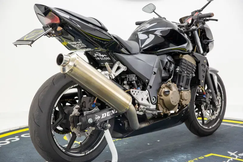 Kawasaki Z 750 (2003 - 06) (4)