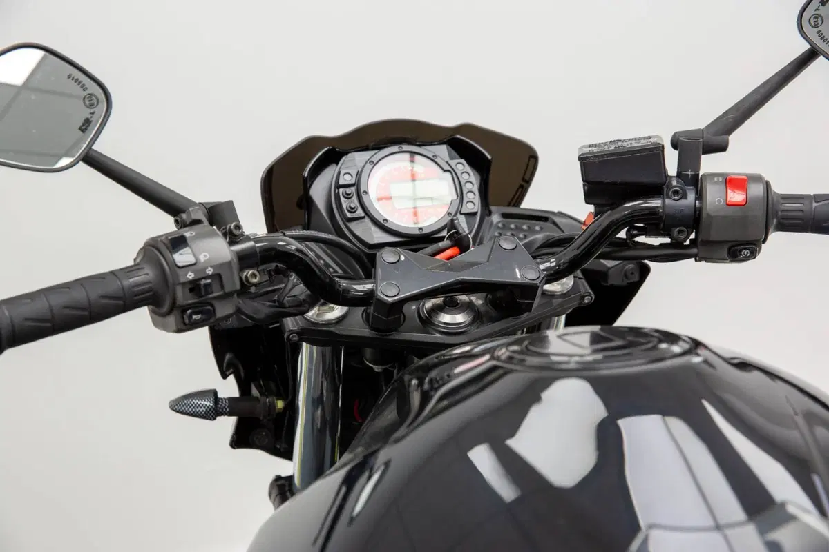 Kawasaki Z 750 (2003 - 06) (15)