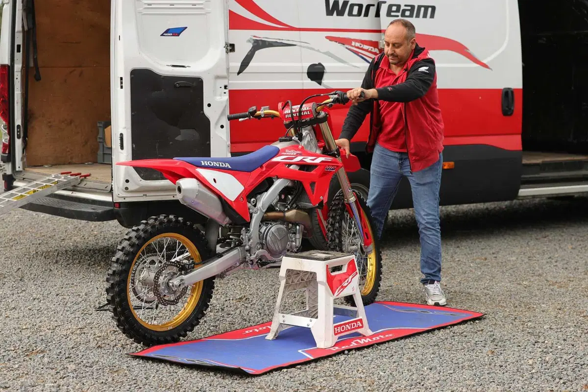 Honda CRF450R 50th Anniversary TEST: la MX che arriva dagli anni '80! (3)