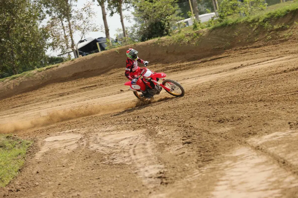 Honda CRF450R 50th Anniversary TEST: la MX che arriva dagli anni '80! (7)