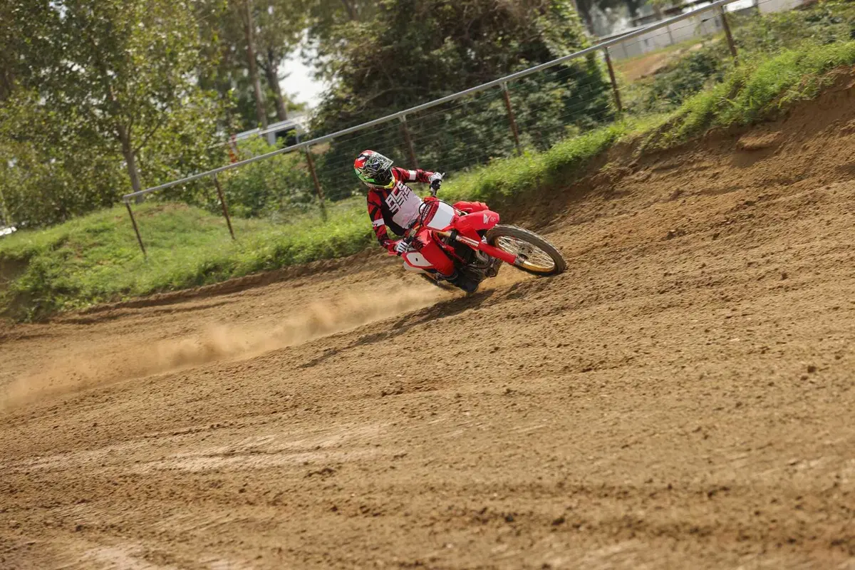 Honda CRF450R 50th Anniversary TEST: la MX che arriva dagli anni '80! (9)
