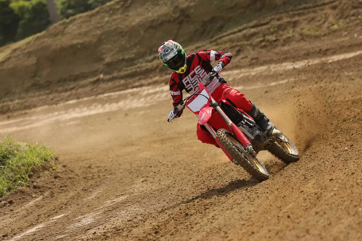 Honda CRF450R 50th Anniversary TEST: la MX che arriva dagli anni '80! (13)