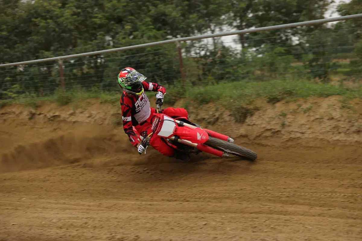 Honda CRF450R 50th Anniversary TEST: la MX che arriva dagli anni '80! (22)