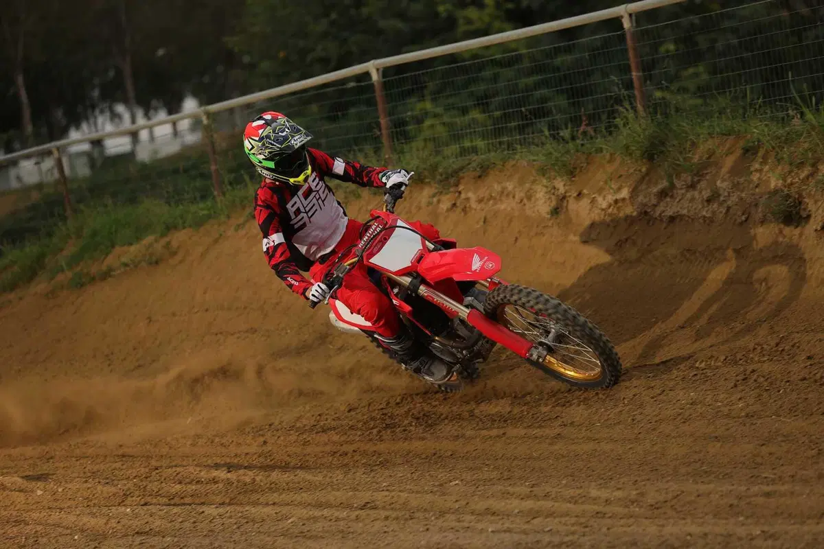 Honda CRF450R 50th Anniversary TEST: la MX che arriva dagli anni '80! (23)