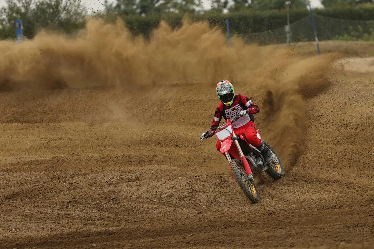 Honda CRF450R 50th Anniversary TEST: la MX che arriva dagli anni '80! (25)