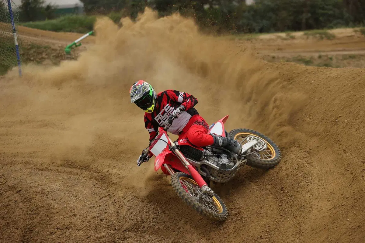 Honda CRF450R 50th Anniversary TEST: la MX che arriva dagli anni '80! (26)