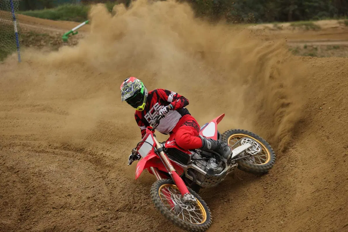 Honda CRF450R 50th Anniversary TEST: la MX che arriva dagli anni '80! (27)