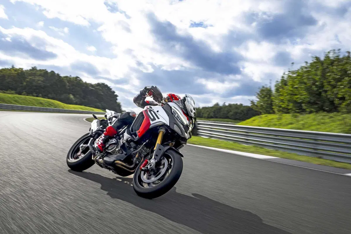 Nuova Ducati Multistrada V4 RS: la Multistrada più sportiva di sempre (5)