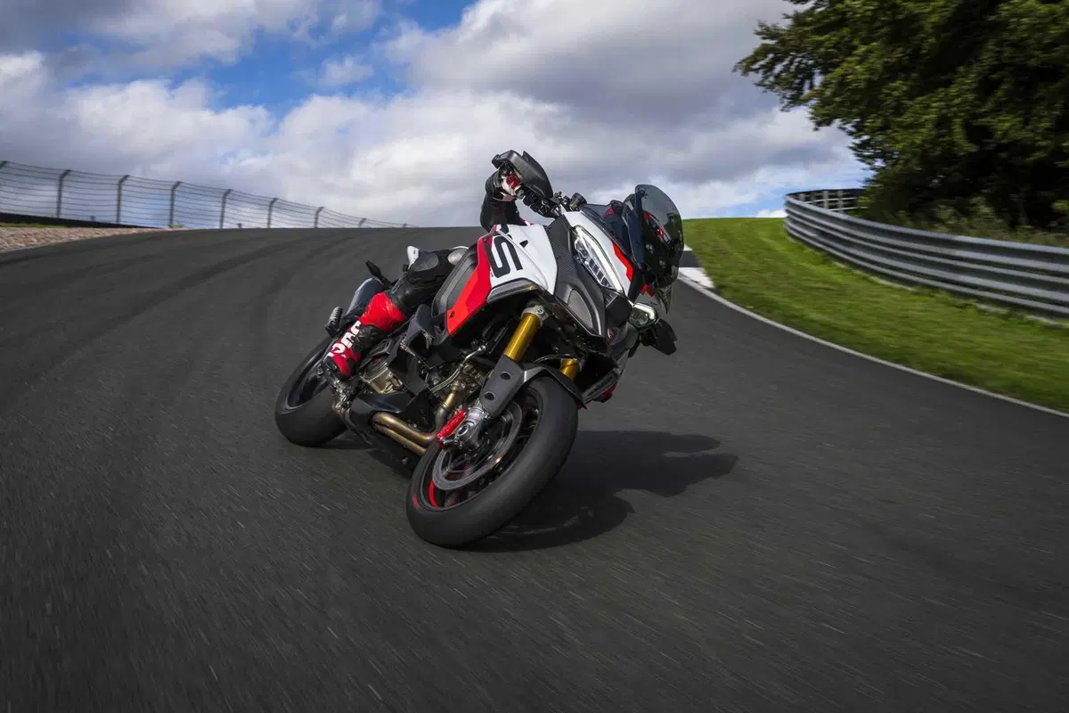 Nuova Ducati Multistrada V4 RS: la Multistrada più sportiva di sempre (9)