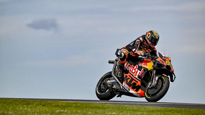 MotoGP 2023. GP d'Australia. Pre qualifiche: doppietta Ktm, Jorge Martin quarto, Pecco Bagnaia 11esimo