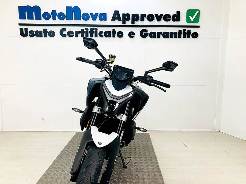 CFMOTO 450NK (2023 - 26) (4)