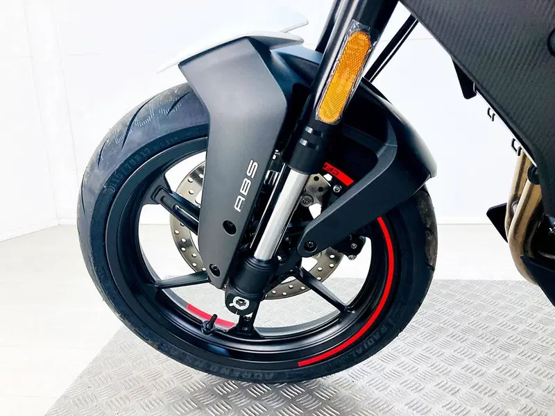 CFMOTO 450NK (2023 - 26) (15)