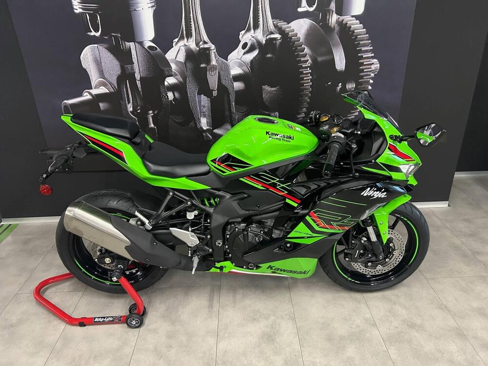 Kawasaki Ninja ZX-4RR (2024) (4)