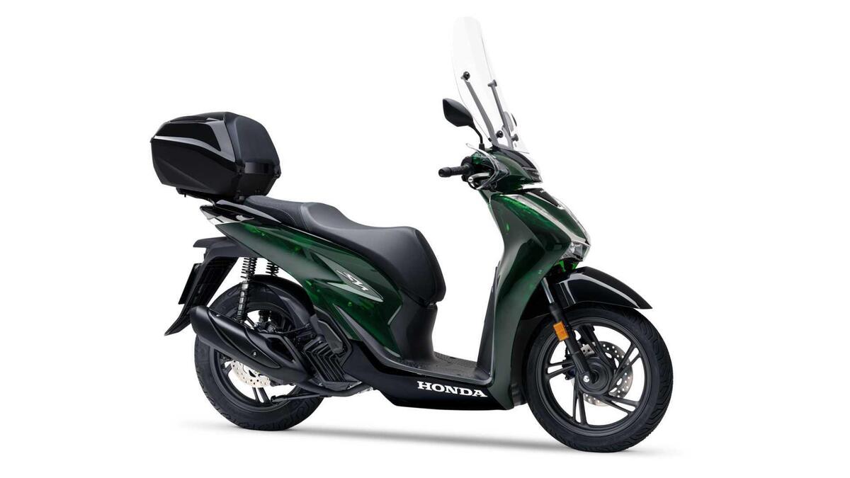 Honda SH 150i Vetro (2024), prezzo e scheda tecnica 