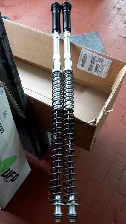 Marzocchi Shiver 48 pompanti cartuccia chiusa orig (3)