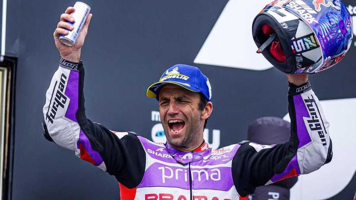 MotoGP 2023. Il gruppone che arriva su Jorge Martin e altre foto belle dal GP d'Australia [GALLERY] (25)