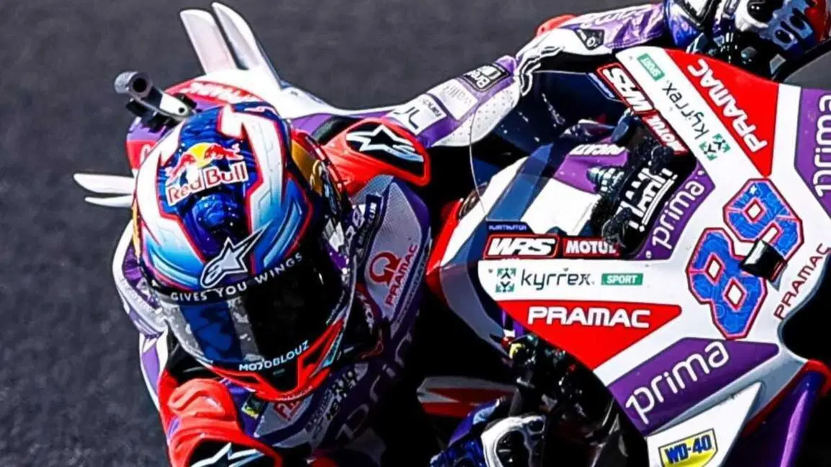 MotoGP 2023. Il gruppone che arriva su Jorge Martin e altre foto belle dal GP d'Australia [GALLERY] (32)