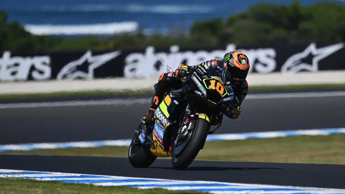 MotoGP 2023. Il gruppone che arriva su Jorge Martin e altre foto belle dal GP d'Australia [GALLERY] (35)