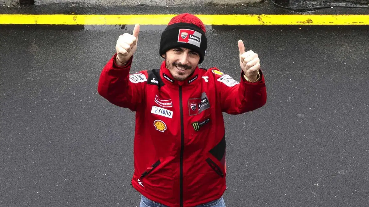 MotoGP 2023. Il gruppone che arriva su Jorge Martin e altre foto belle dal GP d'Australia [GALLERY] (44)