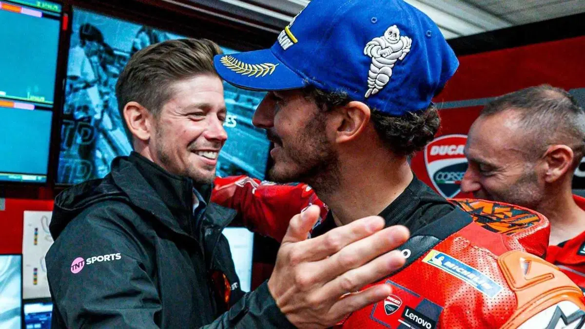 MotoGP 2023. Il gruppone che arriva su Jorge Martin e altre foto belle dal GP d'Australia [GALLERY] (43)