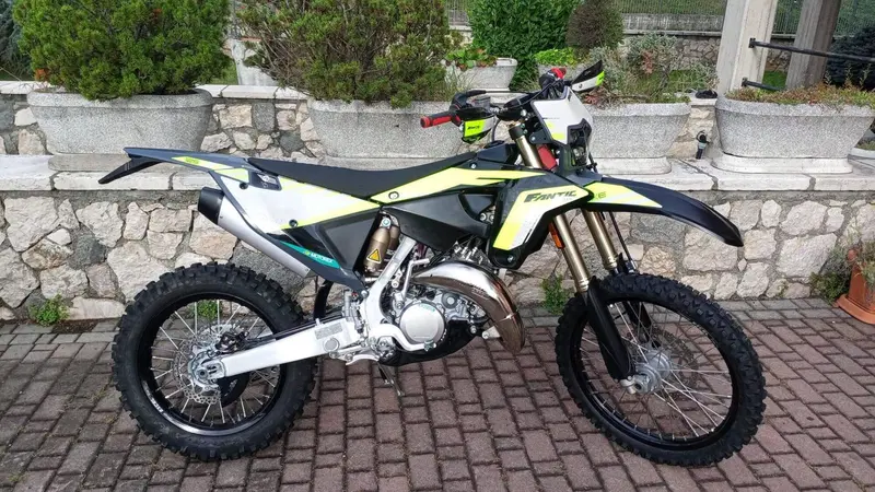 Fantic Motor XE 125 Black Edition (2024) (4)