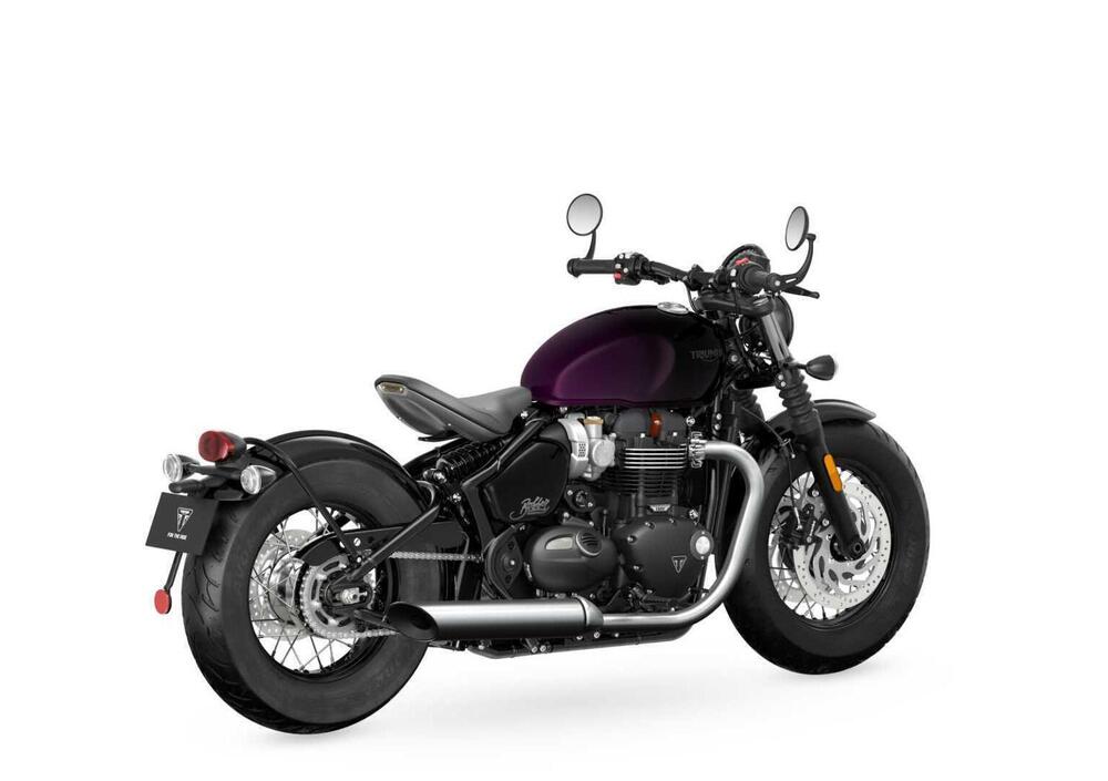 Triumph Bonneville Bobber 1200 Stealth edition (2024) (3)