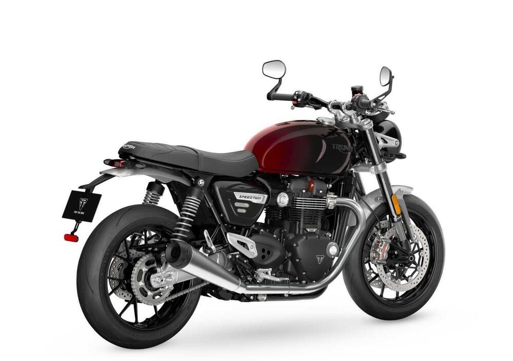 Triumph Speed Twin 1200 Stealth Edition (2024) (3)