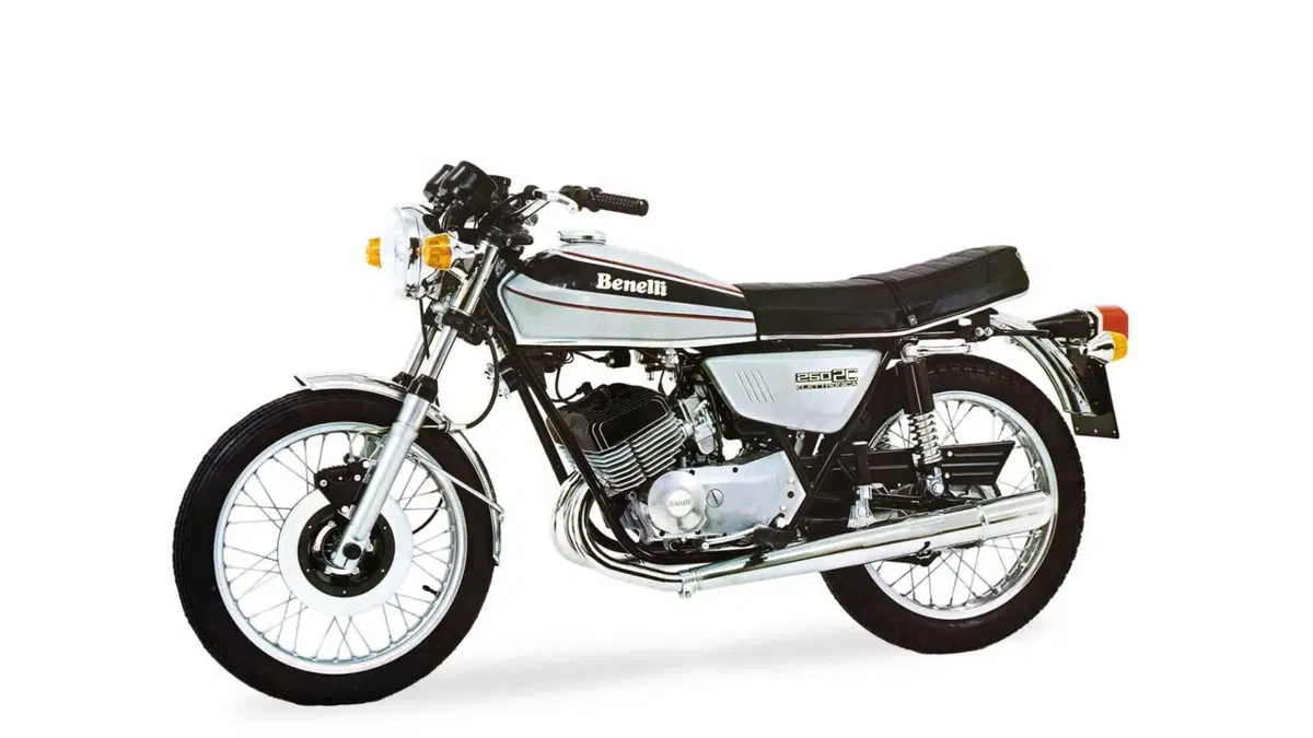 Benelli 250 2C