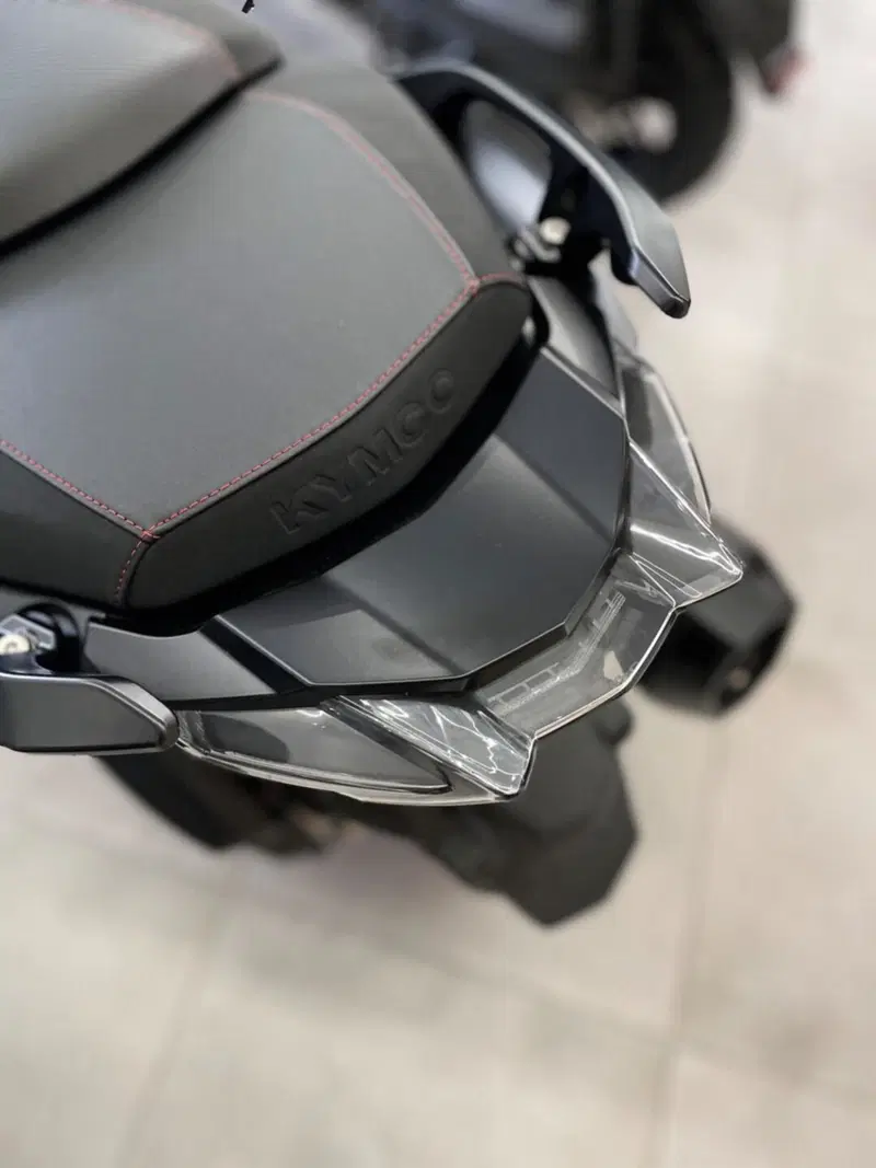Kymco Xciting VS 400i (2023 - 26) (12)