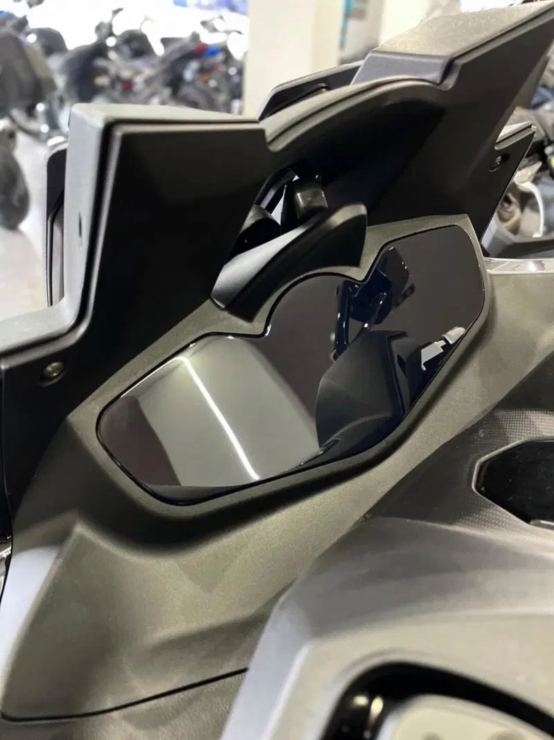 Kymco Xciting VS 400i (2023 - 26) (13)