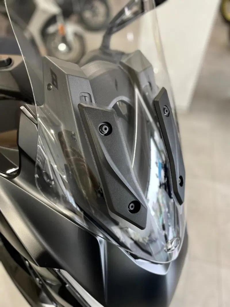 Kymco Xciting VS 400i (2023 - 26) (17)